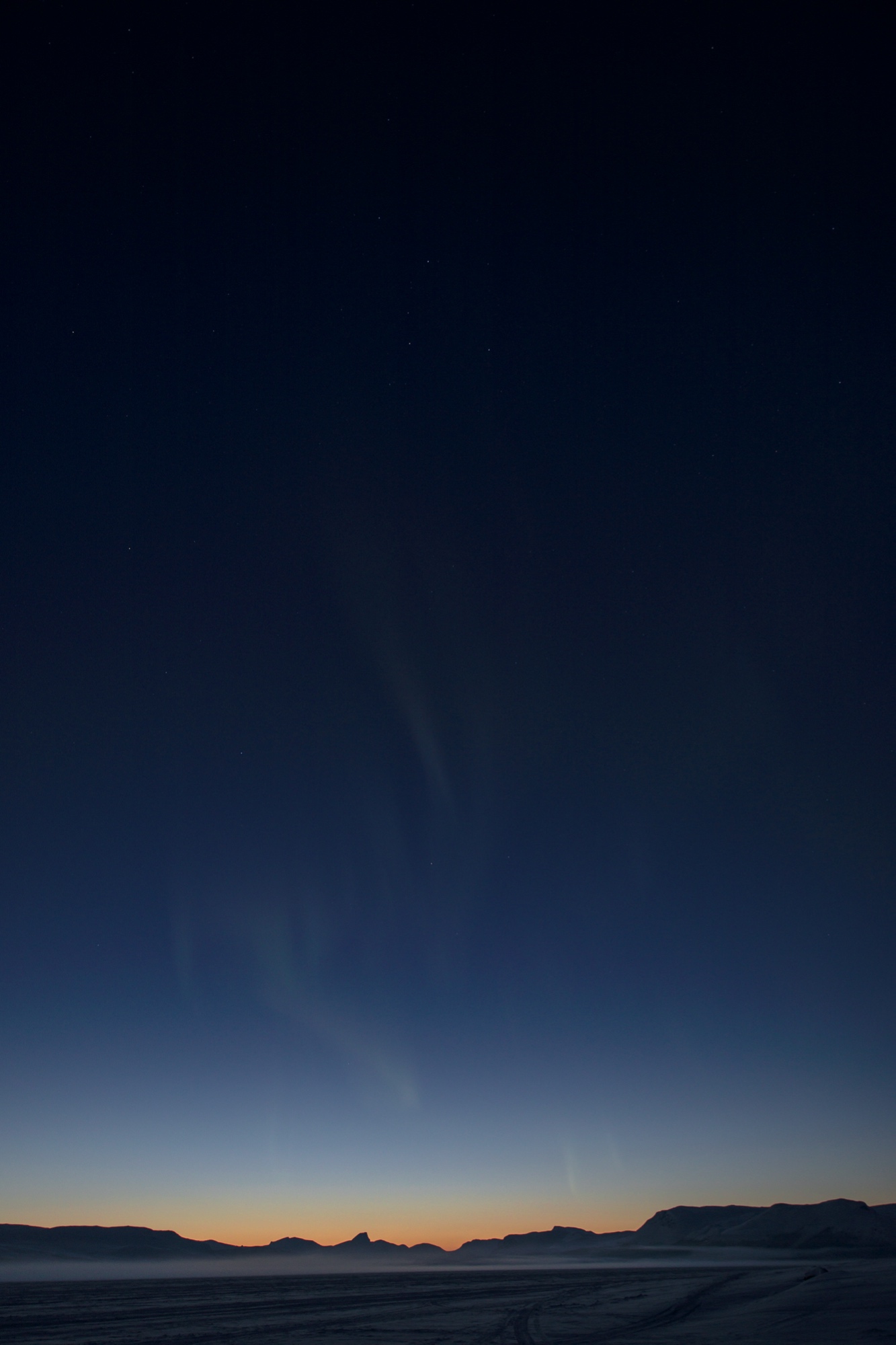 zarter Beginn kurz nach Sonnenuntergang