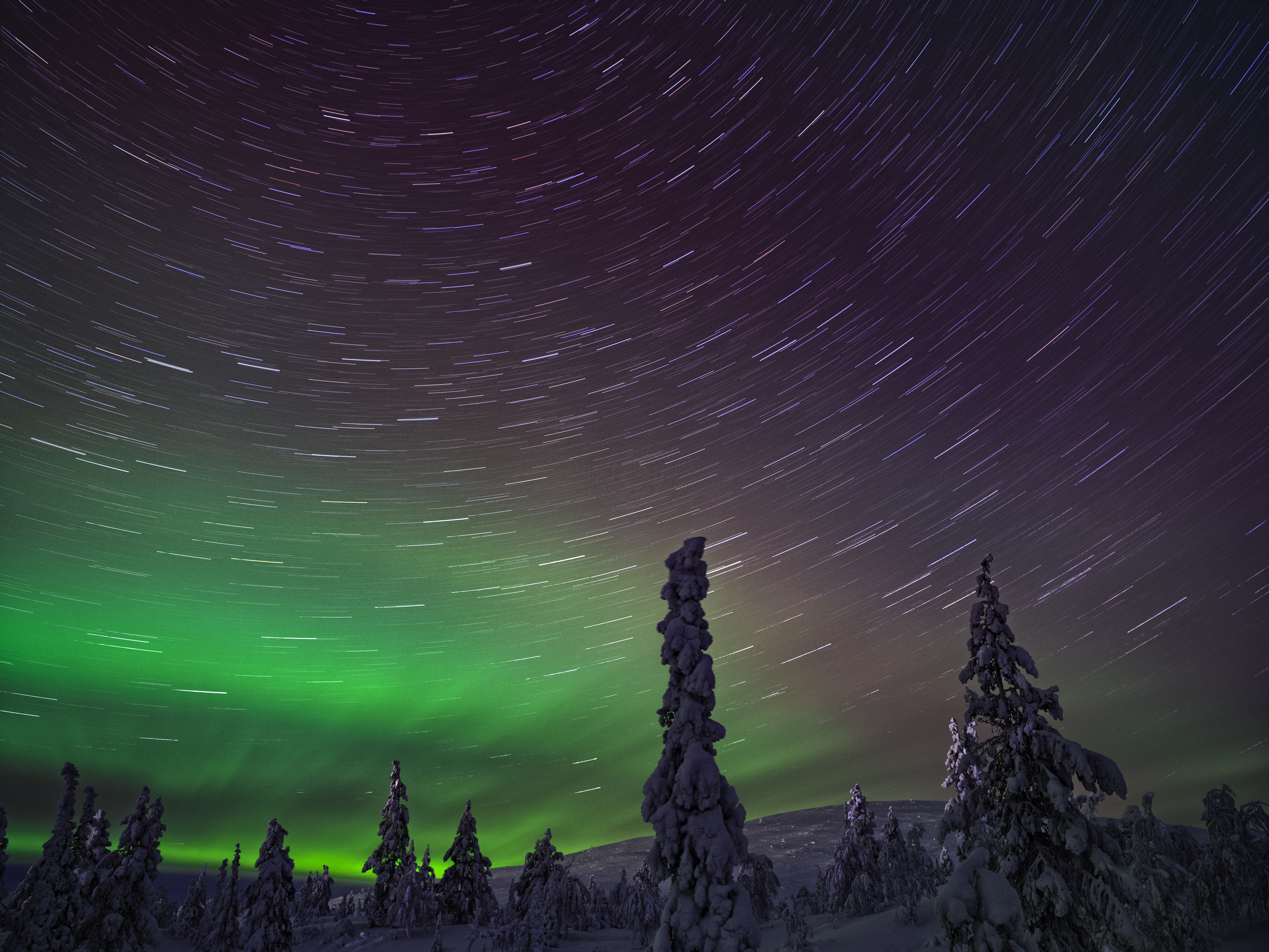 Nordlicht und Sternenbahnen 1
