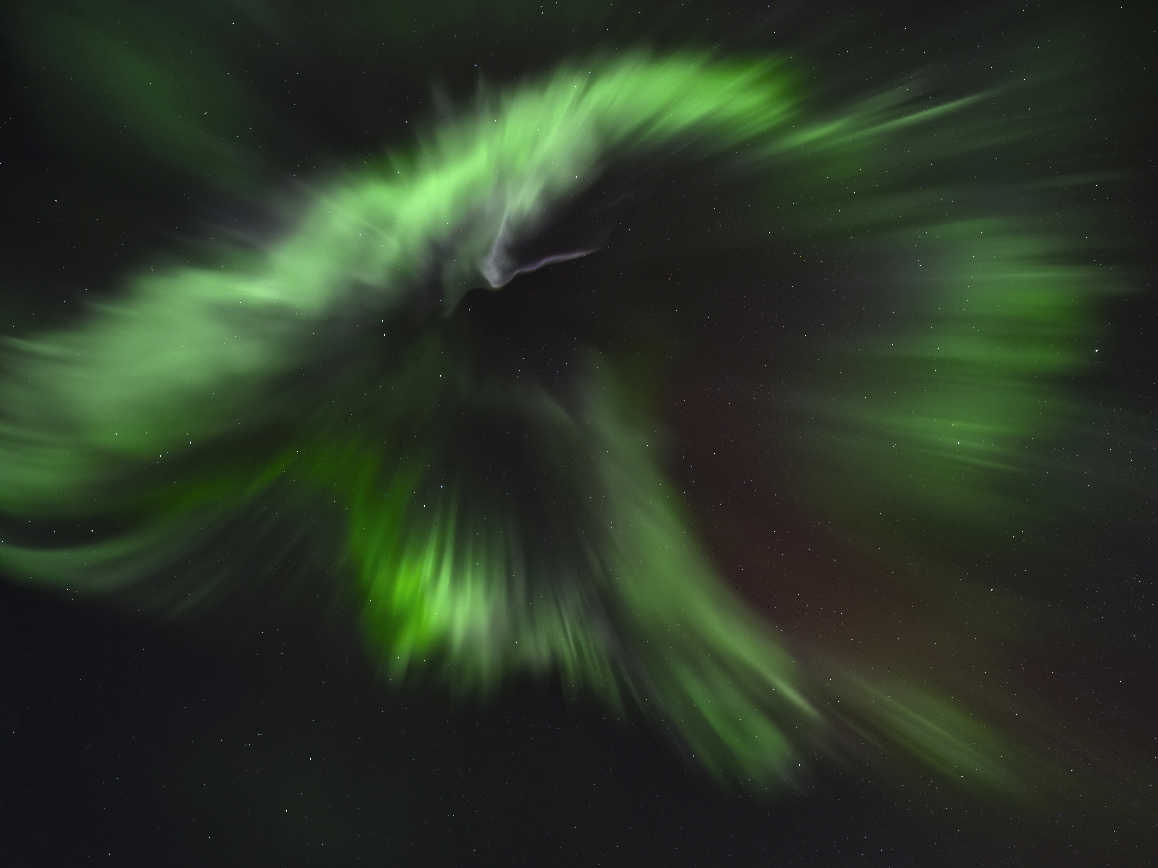 Nordlicht, Aurora borealis, mit dem seltenen Rot