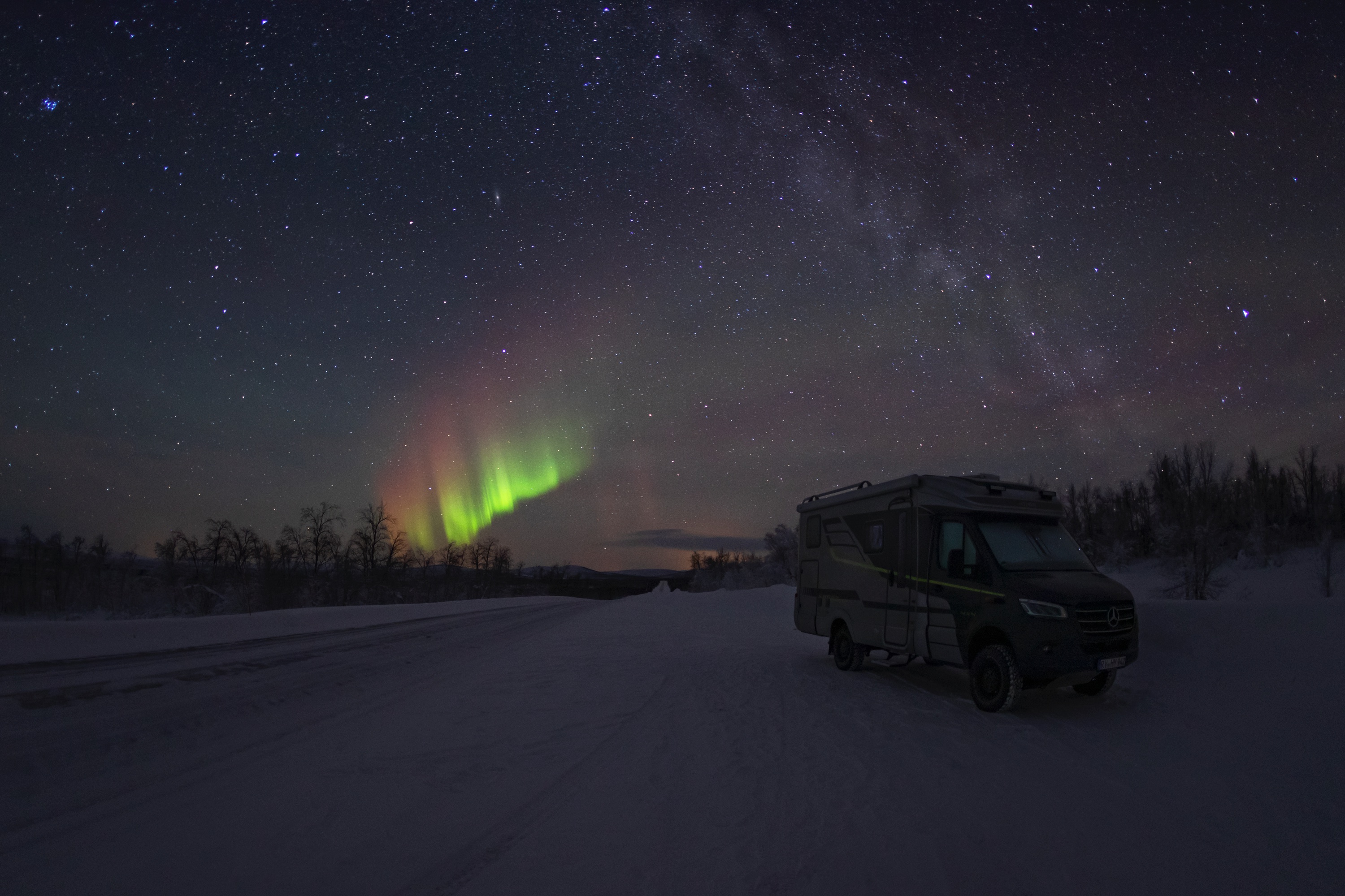 Nordlicht und Milchstraße