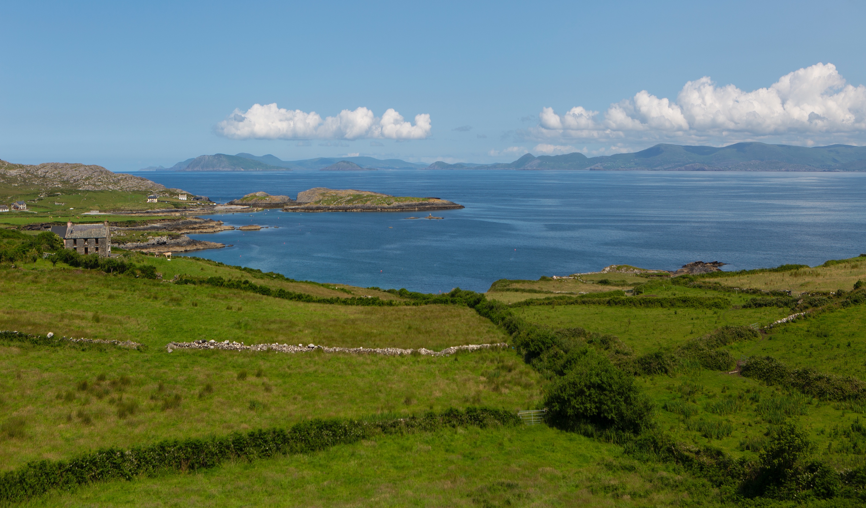 typische irische Küstenlandschaft