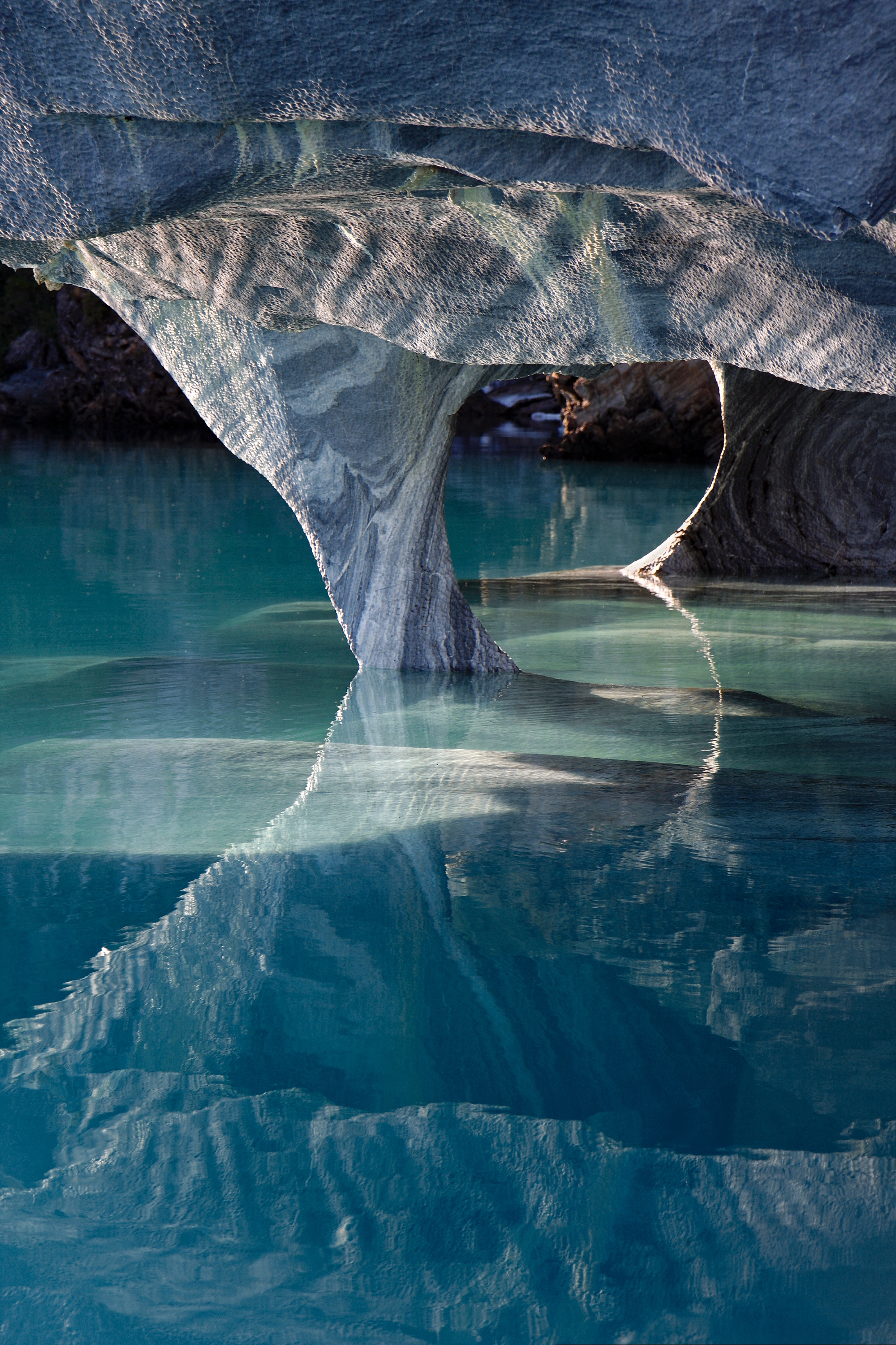 Eines der vielen Naturwunder Chiles: die Marmorhöhlen bei Villa Río Tranquillo