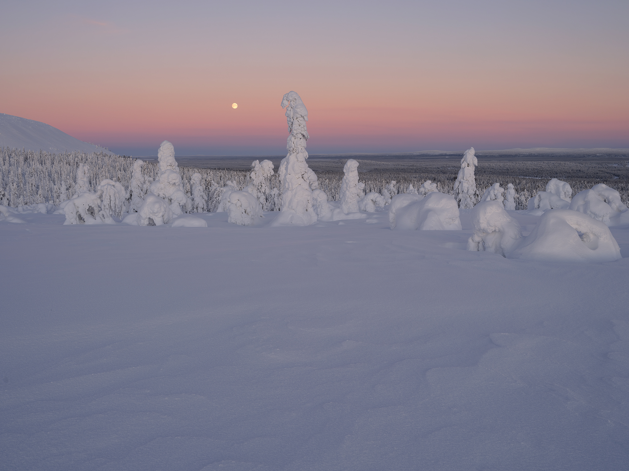Tag-Nacht-Grenze plus Mond